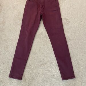 American Eagle high Rise Women's high Rise Burgundy Jeans/Jeggings